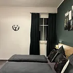 Staytnt-moderne 100qm Wohlfuehlwohnung In Ruhiger Lage Geislingen