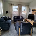 Staytnt-moderne 100qm Wohlfuehlwohnung In Ruhiger Lage 아파트 *