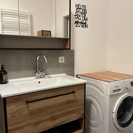 Staytnt-moderne 100qm Wohlfuehlwohnung In Ruhiger Lage 아파트