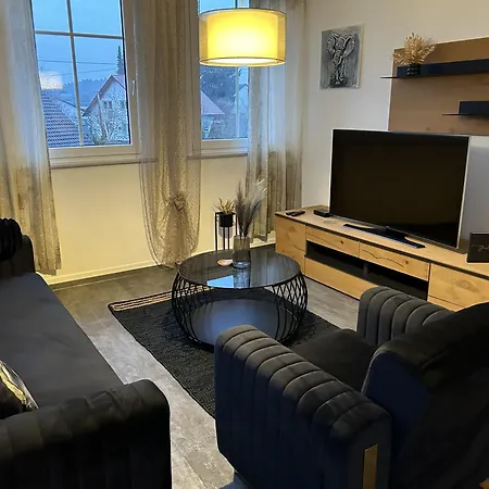 Staytnt-moderne 100qm Wohlfuehlwohnung In Ruhiger Lage 아파트 Geislingen