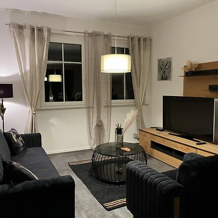 아파트 Staytnt-moderne 100qm Wohlfuehlwohnung In Ruhiger Lage